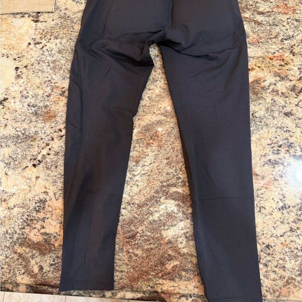 Women’s black leggings padded